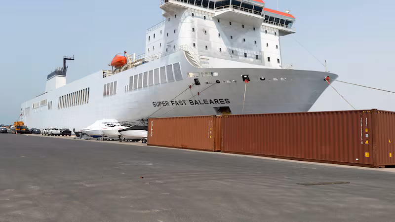 UAE Launches 21st Gaza Relief Ship UAE Launches 21st Gaza Relief Ship