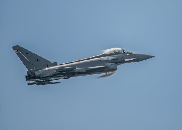 Airbus Chairman Warns Europe to Strengthen Military Capabilities Urgently
