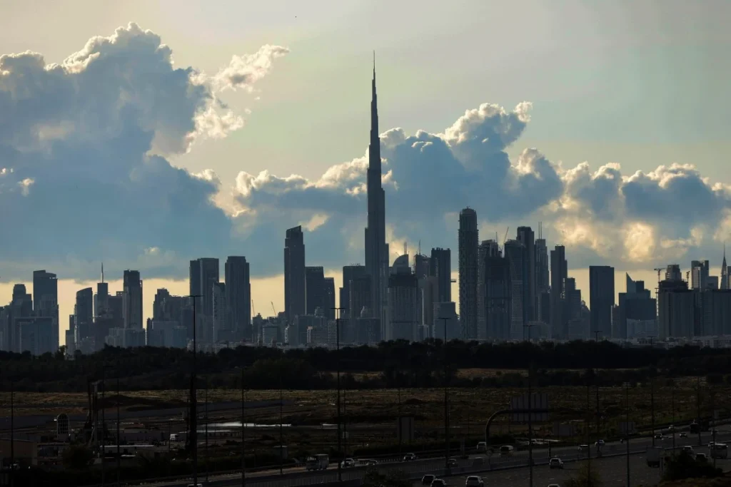 UAE AI Global Bridge Shakes Up Tech Race