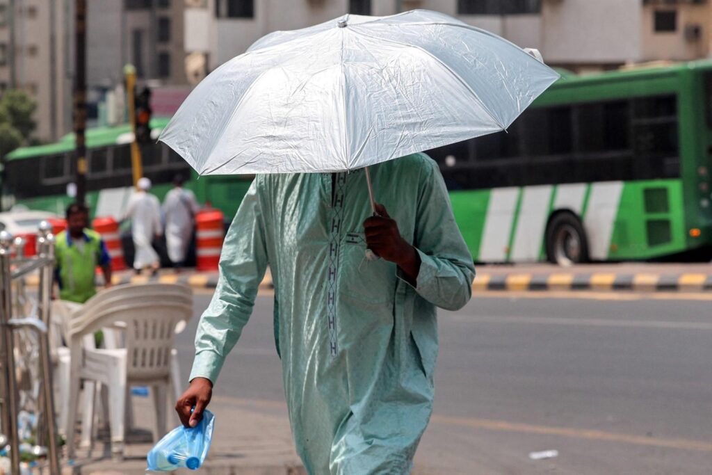 Abu Dhabi Heat Reaches 46C As Rain May Return Soon